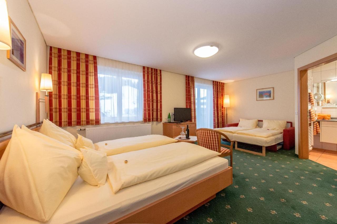 Pension Elisabeth Russbach am Pass Gschütt Kamer foto